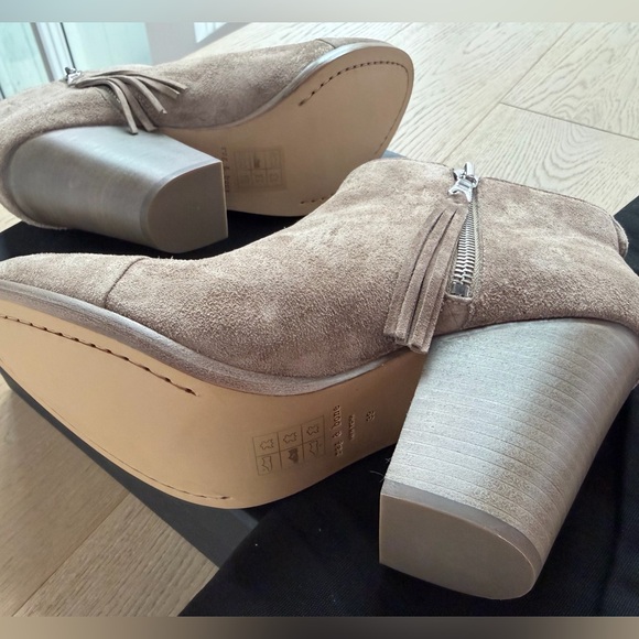 NWT: Unused!! Rag & Bone Margot Bootie in Taupe/ Suede - Picture 5 of 5